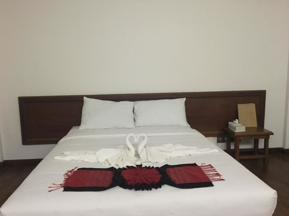 Hotel Queen Jamadevi Mawlamyine Buitenkant foto