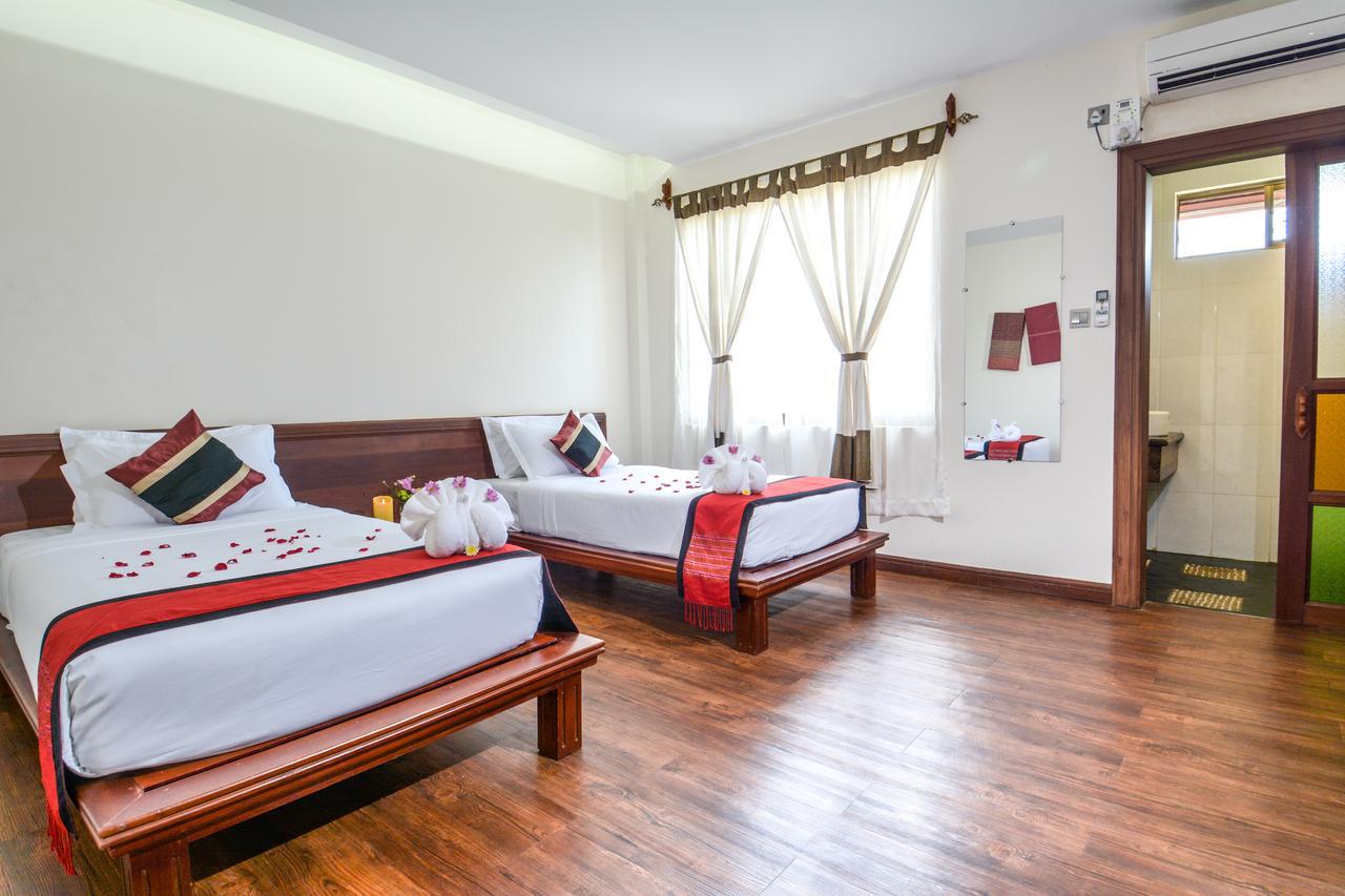 Hotel Queen Jamadevi Mawlamyine Buitenkant foto