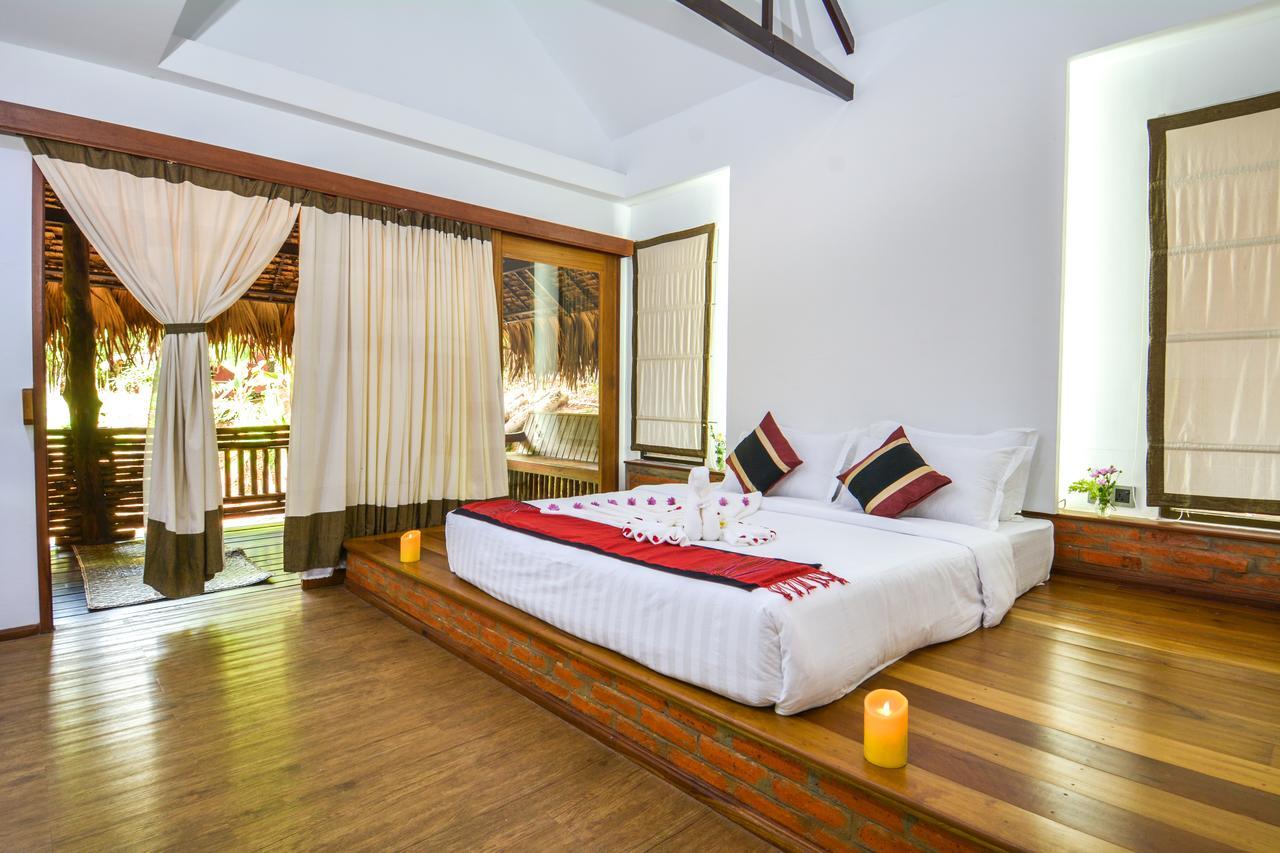 Hotel Queen Jamadevi Mawlamyine Buitenkant foto