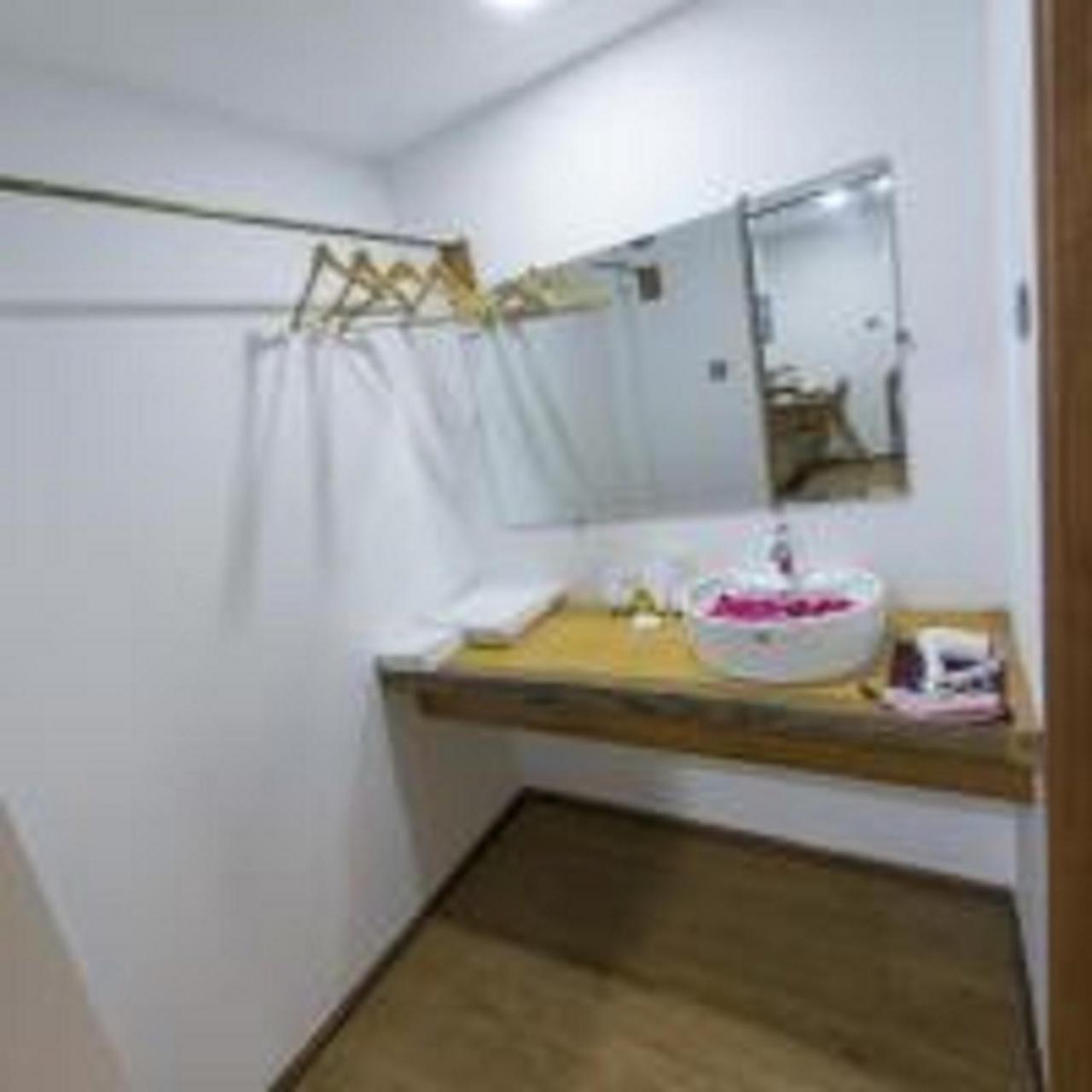 Hotel Queen Jamadevi Mawlamyine Buitenkant foto